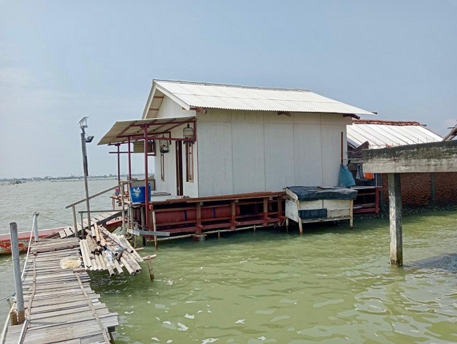 Pemprov Jateng Bangun 20 Unit Rumah Apung Bagi Warga Terdampak ROB di Demak